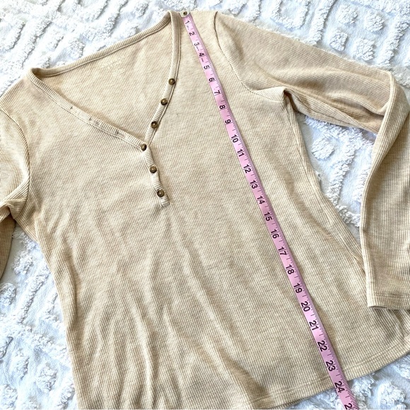 American Eagle Oatmeal Tan Button Up Thermal Long Sleeve Top - Picture 6 of 7